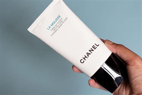 chanel mousse detergente|Chanel powder to foam cleanser.